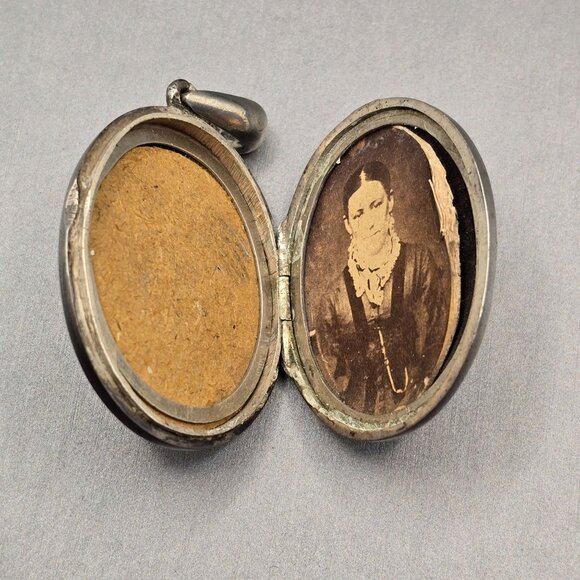 Antique Victorian Sterling Silver Floral Locket Pendant 2" Photo Insert 16.5g - Picture 4 of 9